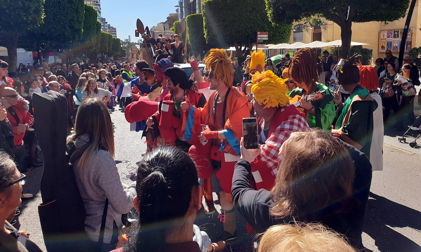 Nuevo éxito de participación en el desfile de Carnaval