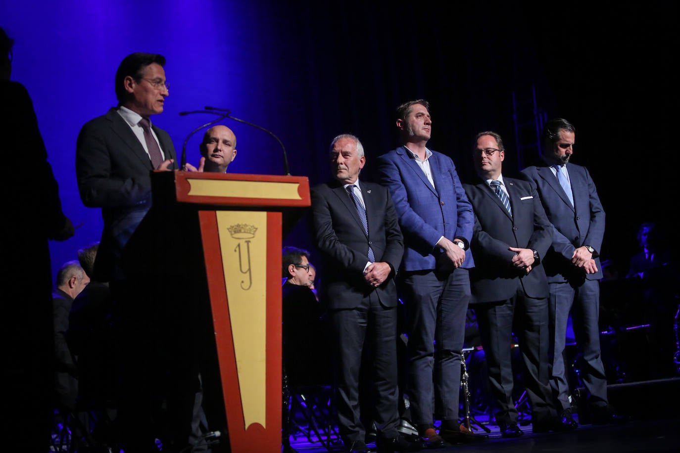 El acto estuvo presidido por el alcalde de la ciudad, Luis Salvador, y por el vicepresidente federativo, Armando Ortiz, por viaje del presidente de la Federación de Cofradías