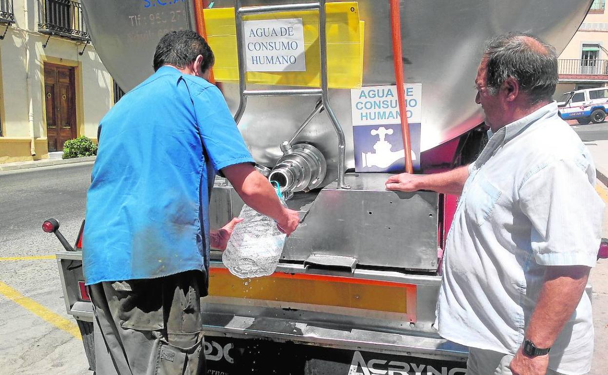 El agua dejará de ser un problema para los pueblos del Condado. Imagen de archivo.