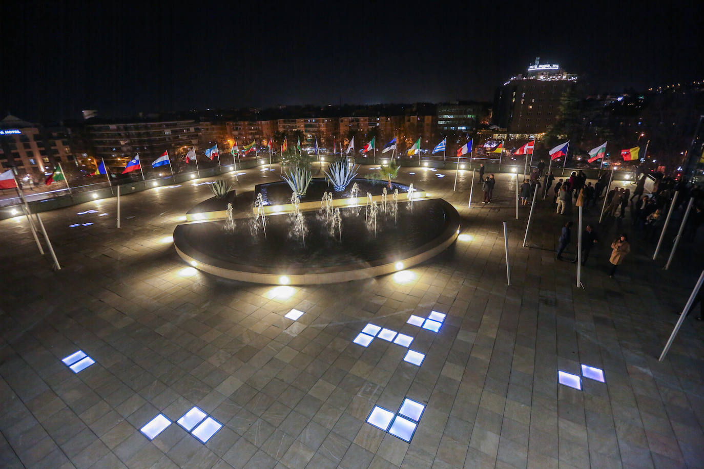 El Palacio de Congresos, que ya superó las bodas de plata, tiene a su favor el estar ubicado en pleno centro de la capital granadina 