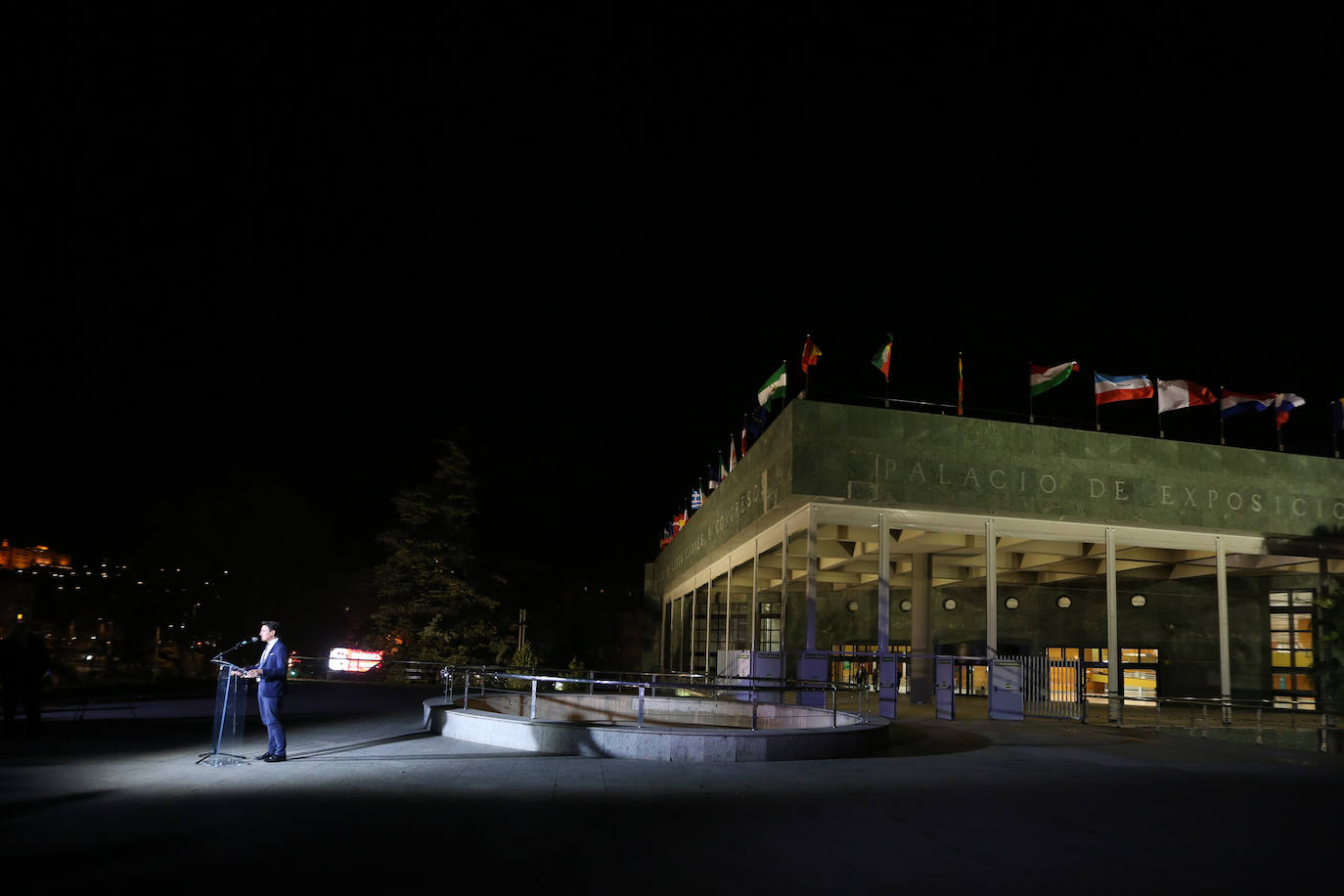 El Palacio de Congresos, que ya superó las bodas de plata, tiene a su favor el estar ubicado en pleno centro de la capital granadina 