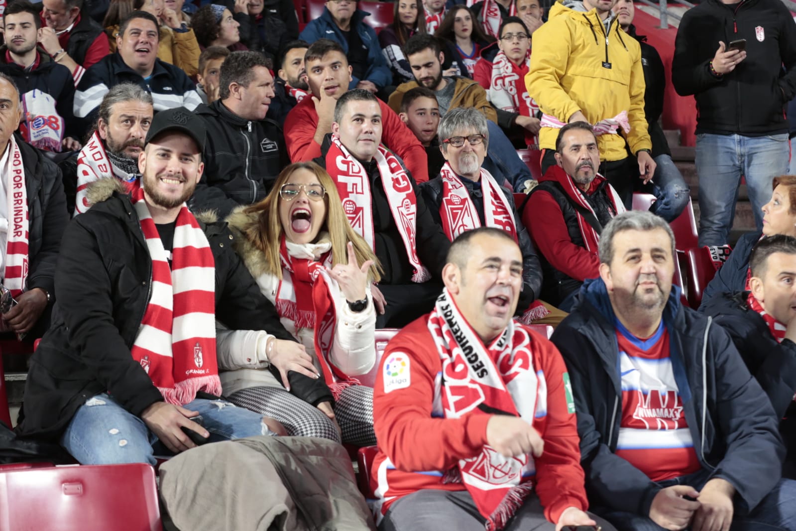 ¿Has ido a ver el duelo copero de este jueves? Aquí puedes bucarte en tu localidad en Los Cármenes