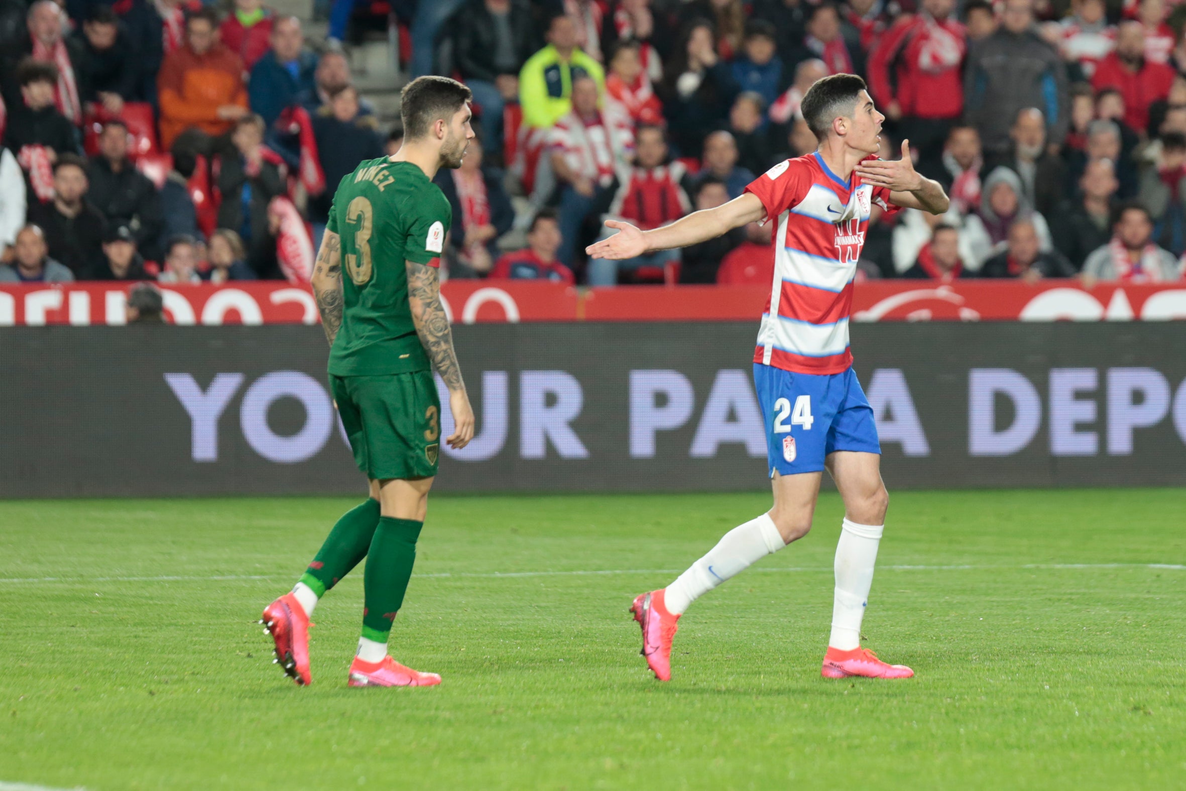 Las mejores imágenes de los momentos más destacados del duelo copero en Los Cármenes