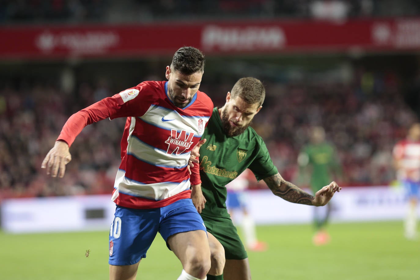 Las mejores imágenes de los momentos más destacados del duelo copero en Los Cármenes