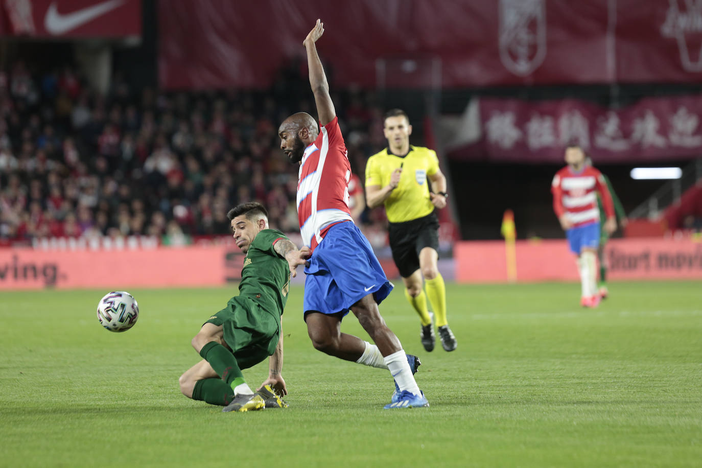 Las mejores imágenes de los momentos más destacados del duelo copero en Los Cármenes