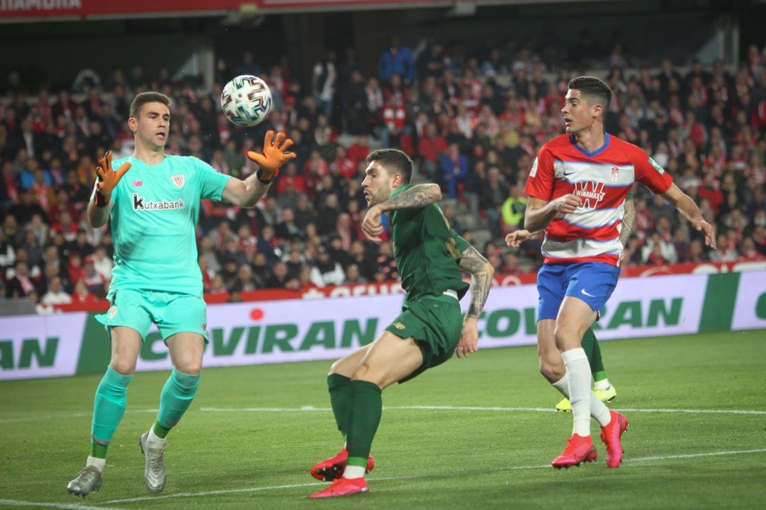 Las mejores imágenes de los momentos más destacados del duelo copero en Los Cármenes