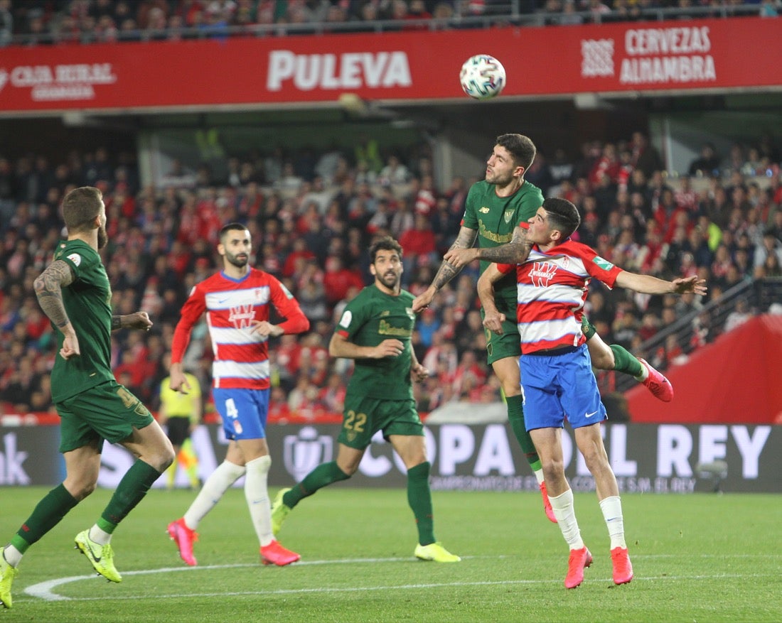 Las mejores imágenes de los momentos más destacados del duelo copero en Los Cármenes