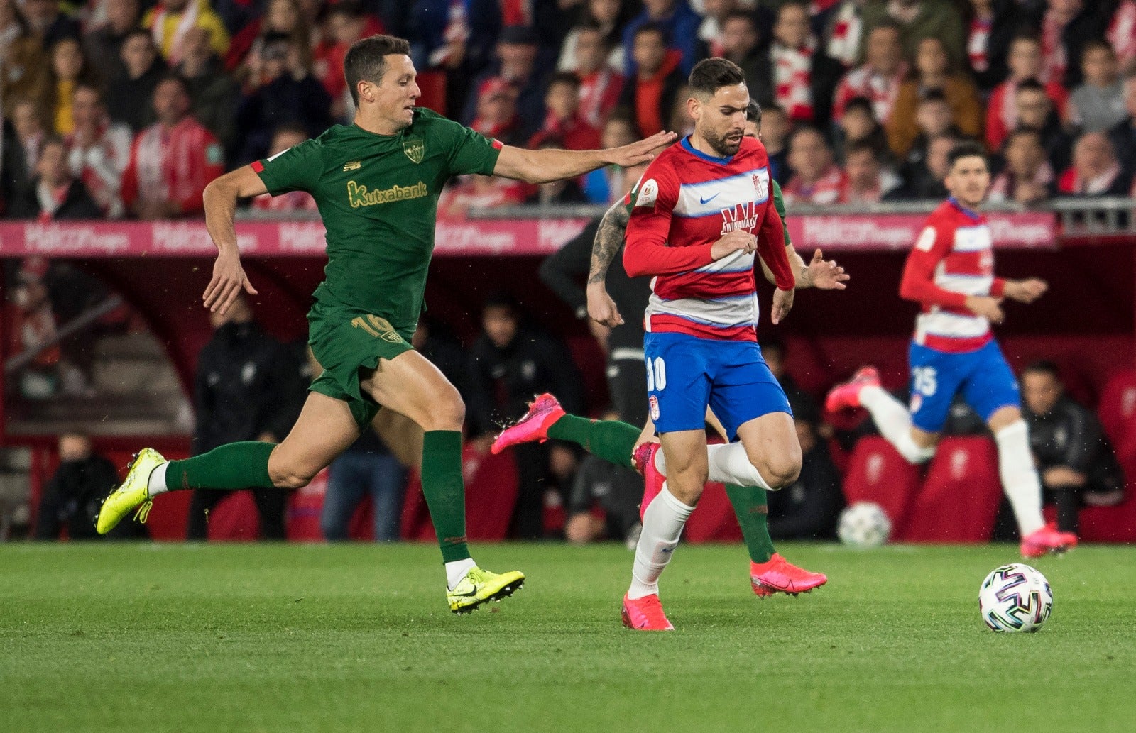 Las mejores imágenes de los momentos más destacados del duelo copero en Los Cármenes