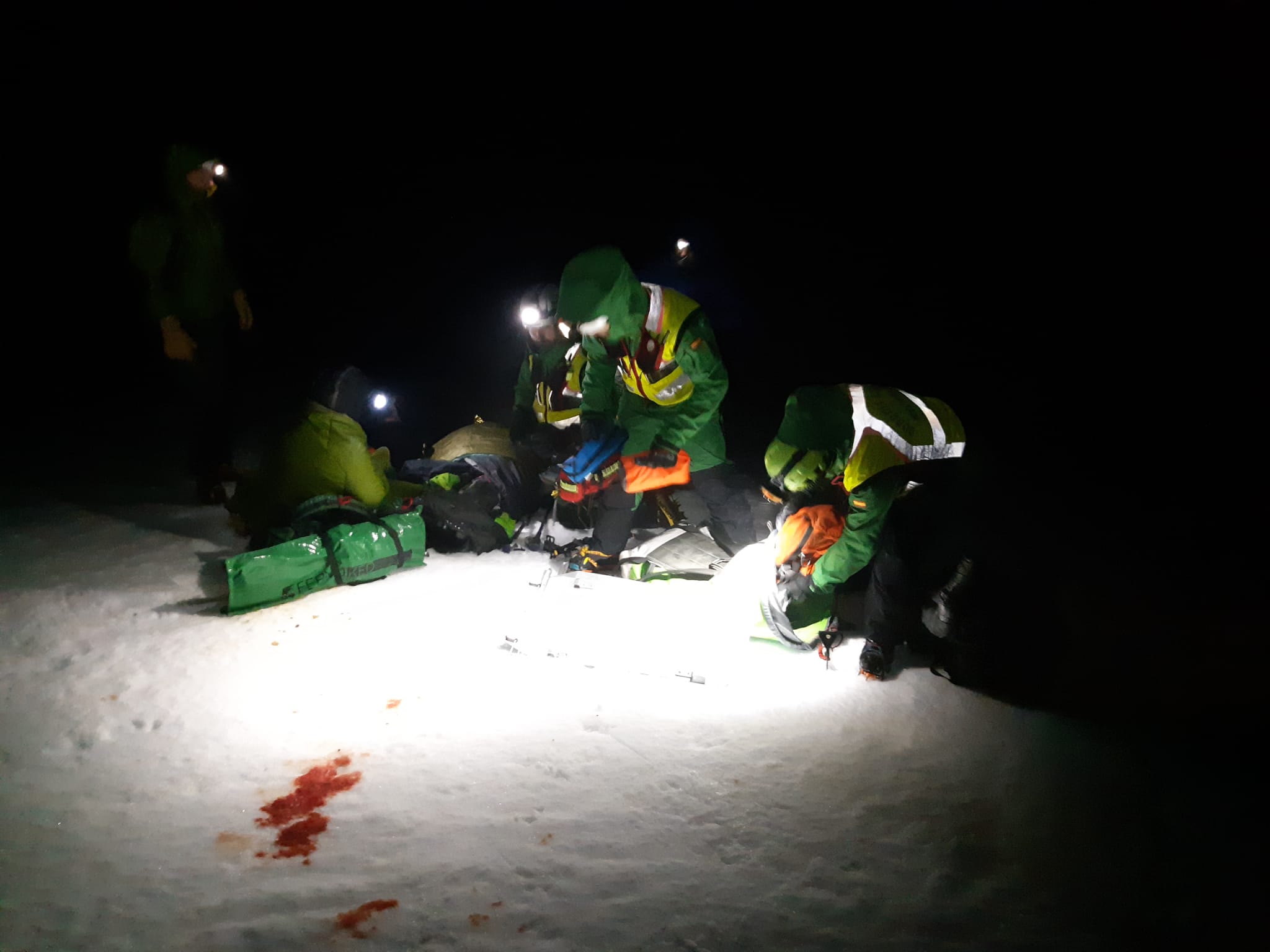 Ángel ha podido por fin volver a pisar las calles de Vigo, su ciudad. Atras quedaba una convalecencia de más de cuatro meses y por delante, un largo calendario de rehabilitación y médicos
