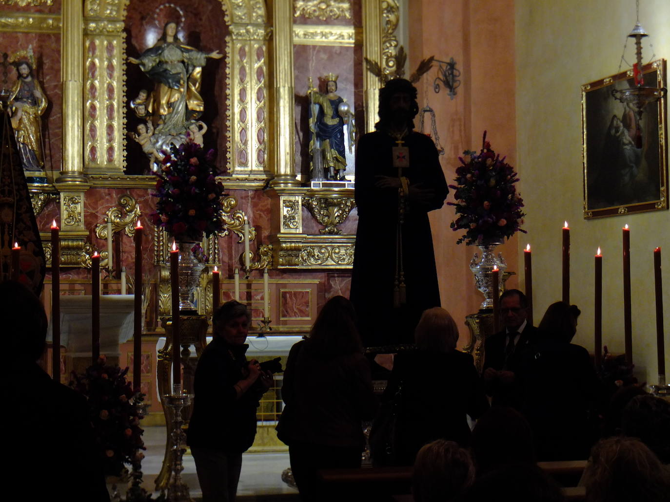 Fotos: Devoción y fe a los pies del Señor de Almería