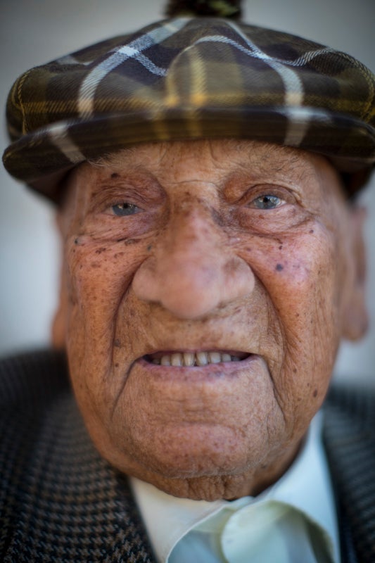 Repaso completo en imágenes a una marcha multitudinaria este Día de la Mujer en Granada