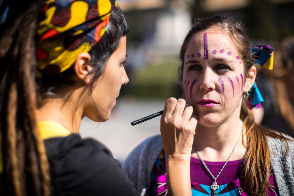 Repaso completo en imágenes a una marcha multitudinaria este Día de la Mujer en Granada