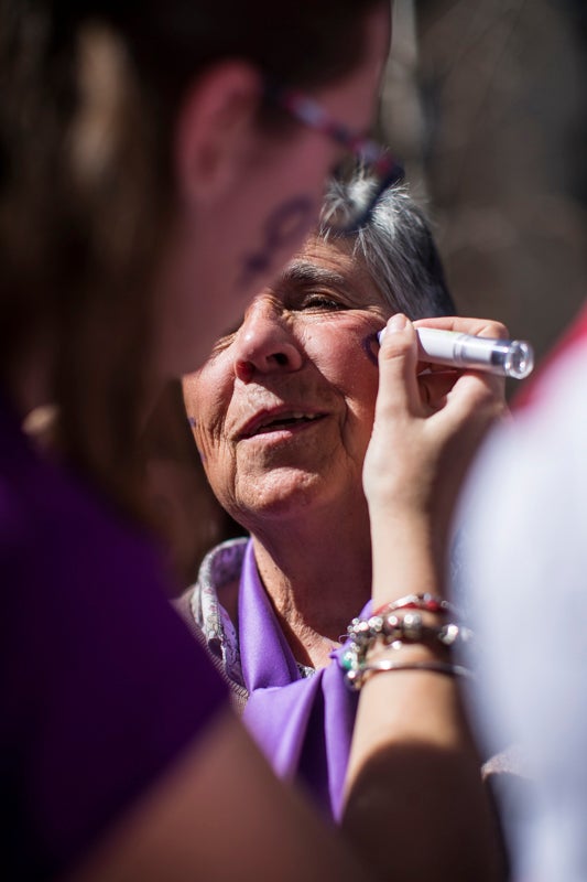 Repaso completo en imágenes a una marcha multitudinaria este Día de la Mujer en Granada