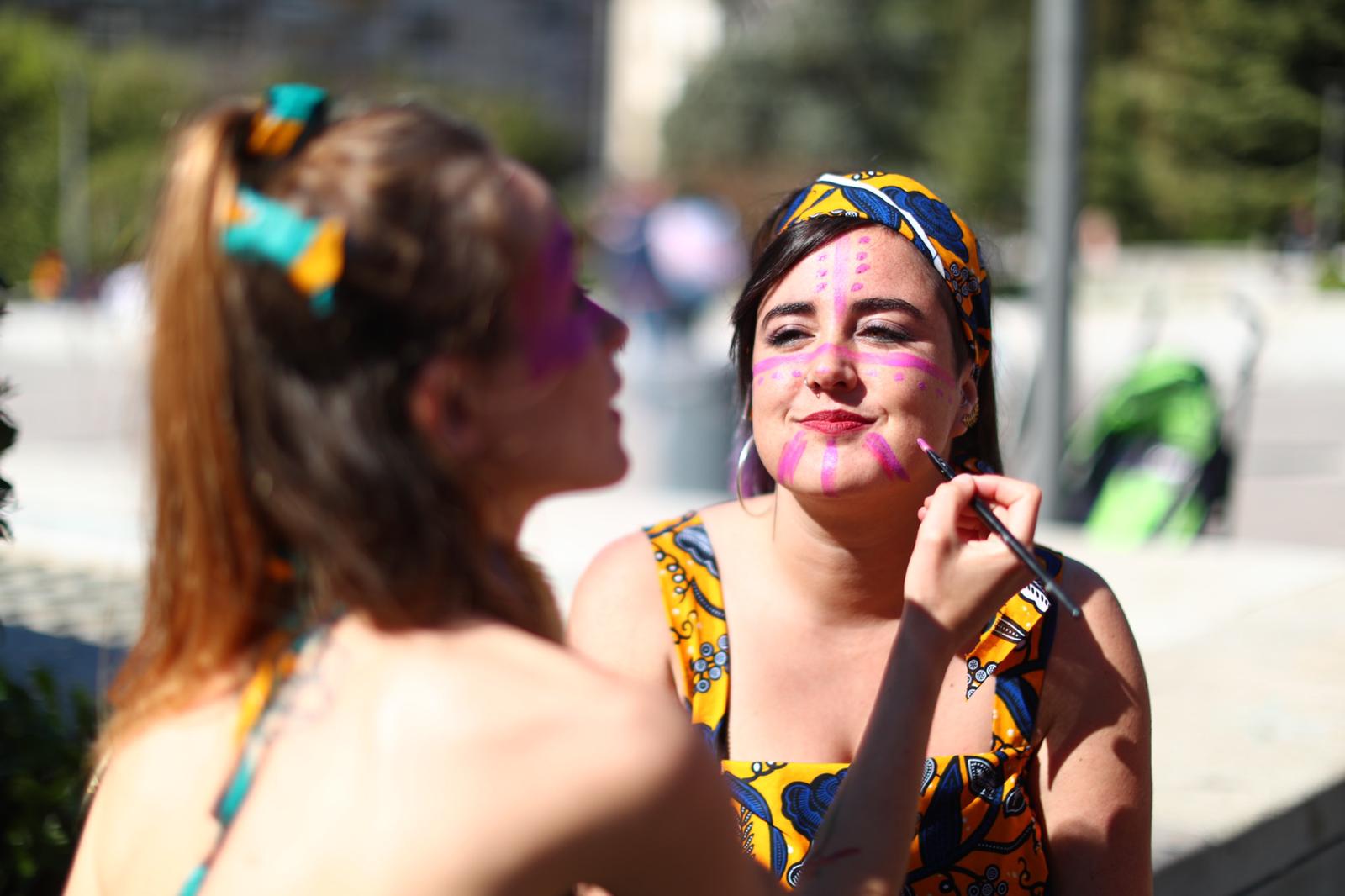 Repaso completo en imágenes a una marcha multitudinaria este Día de la Mujer en Granada