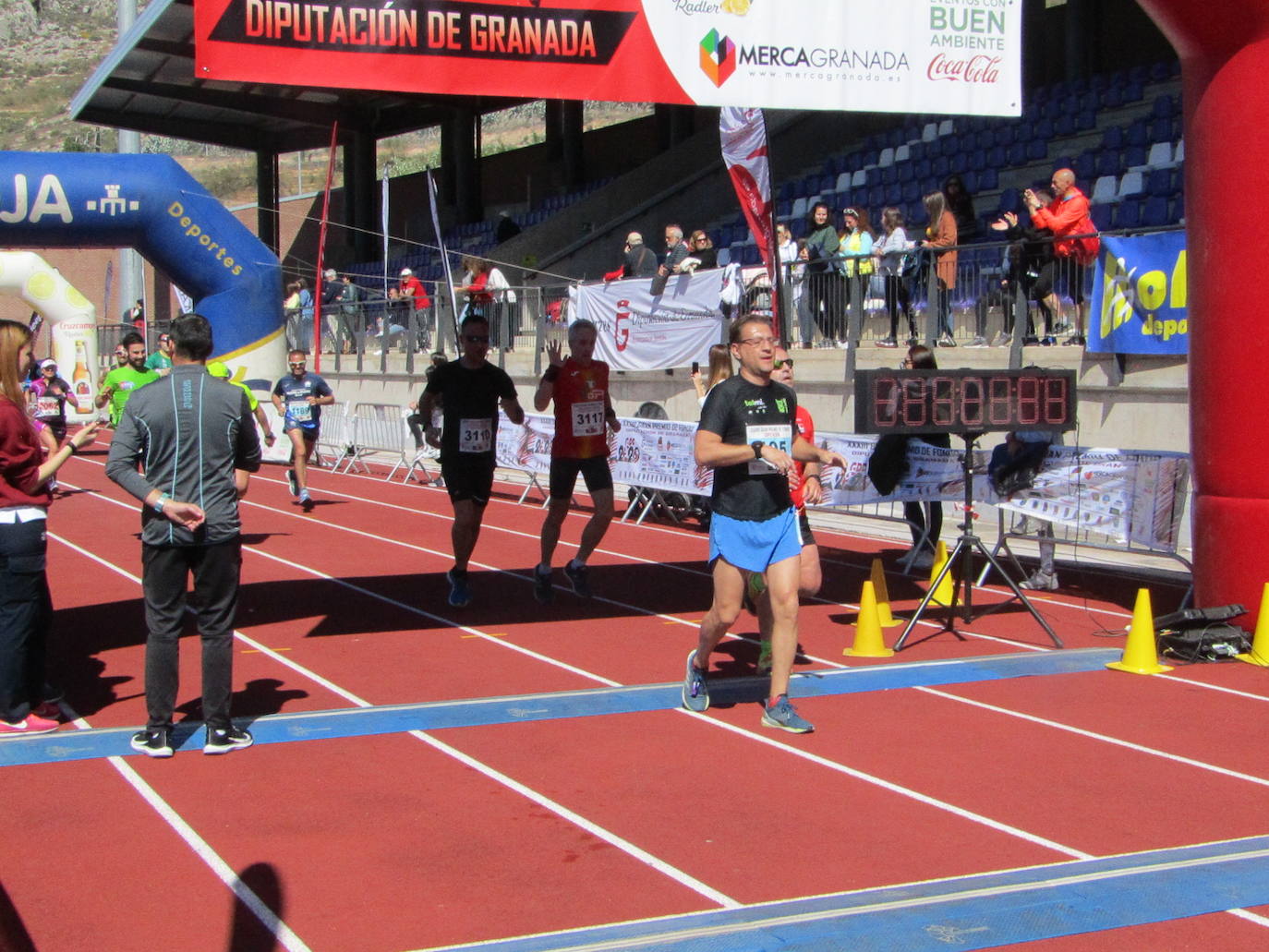 Fotos: Encuéntrate en la carrera de Loja del GP de Diputación (II)