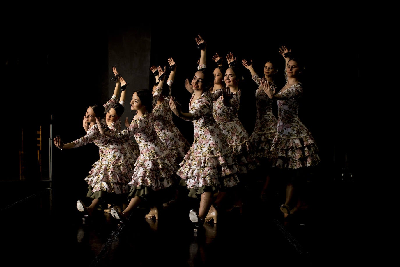 Un grupo de alumnas del Conservatorio Profesional de Danza Reina Sofía, de Granada, triunfa en el festival más prestigioso de España con una coreografía ideada por ellas mismas