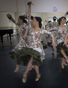 Imagen secundaria 2 - Unas granadinas triunfan en el festival más prestigioso de España de danza