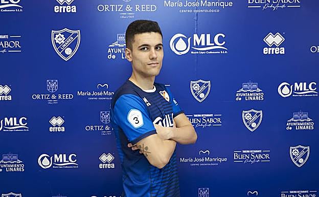 Juanlu Camacho es el jugador competitivo FIFA del Linares. 