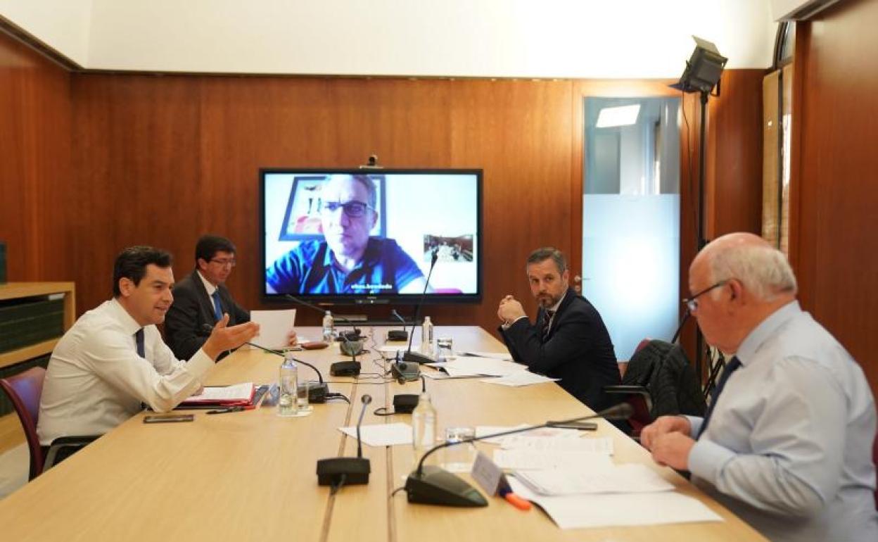 Juanma Moreno preside reunión gabinete de crisis de la Junta de Andalucía en Sevilla