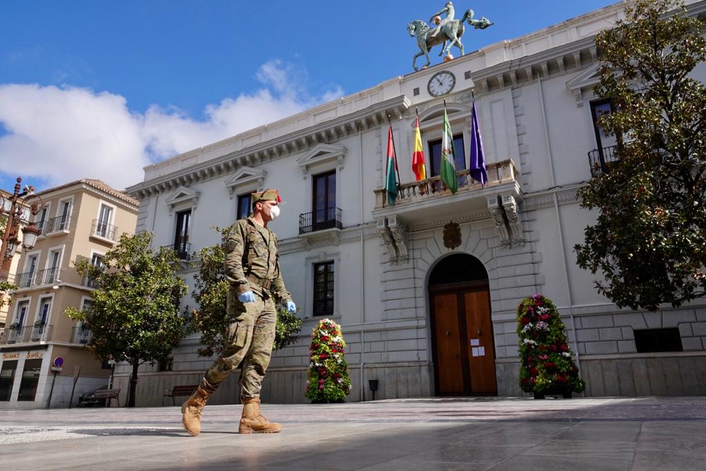 Los legionarios recorrerán la capital hoy para informar sobre la obligatoriedad de cumplir la normativa y vigilar las infraestructuras