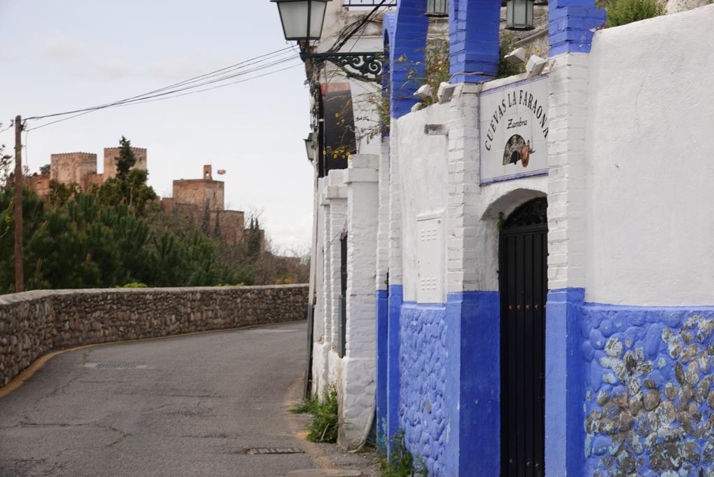 Siguen las imágenes de calles desiertas en la capital en pleno estado de alarma