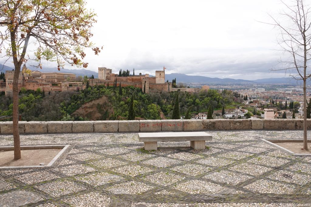 Siguen las imágenes de calles desiertas en la capital en pleno estado de alarma