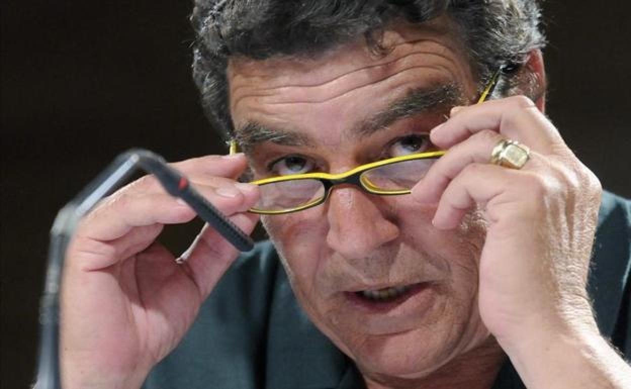 Coronavirus | «Ya sabemos que podemos vivir sin fútbol, pero no sin limpiadoras, camioneros, cajeras, médicos… Podemos aprovecharlo»