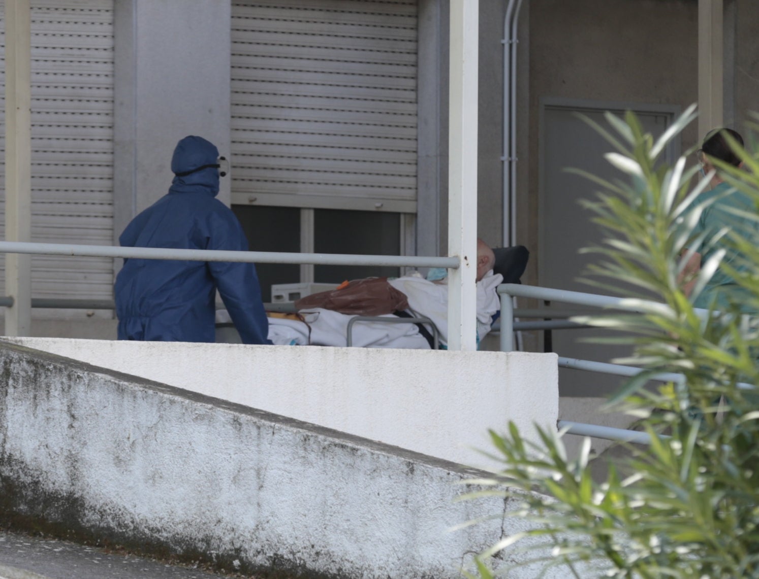 Se han habilitado dos plantas con 100 camas para atender a los ingresados