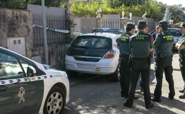 Un granadino viola tres días seguidos el estado de alarma y se planta en el cuartel de la Guardia Civil dando voces