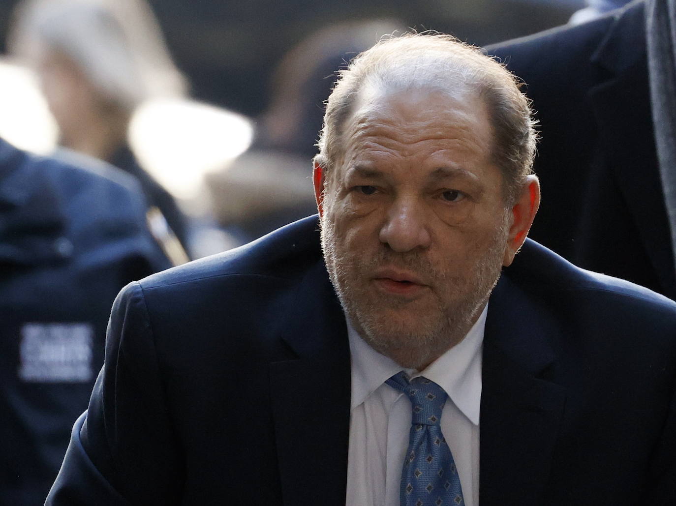 Harvey Weinstein | El otrora magnate de Hollywood Harvey Weinstein, encarcelado por agresión sexual y violación, ha dado positivo por coronavirus , según informaron el pasado domingo medios estadounidenses. Weinstein, de 68 años, se encuentra en una cárcel en el norte del estado de Nueva York tras ser sentenciado a 23 años de prisión por violación y agresión sexual el 11 de marzo. 