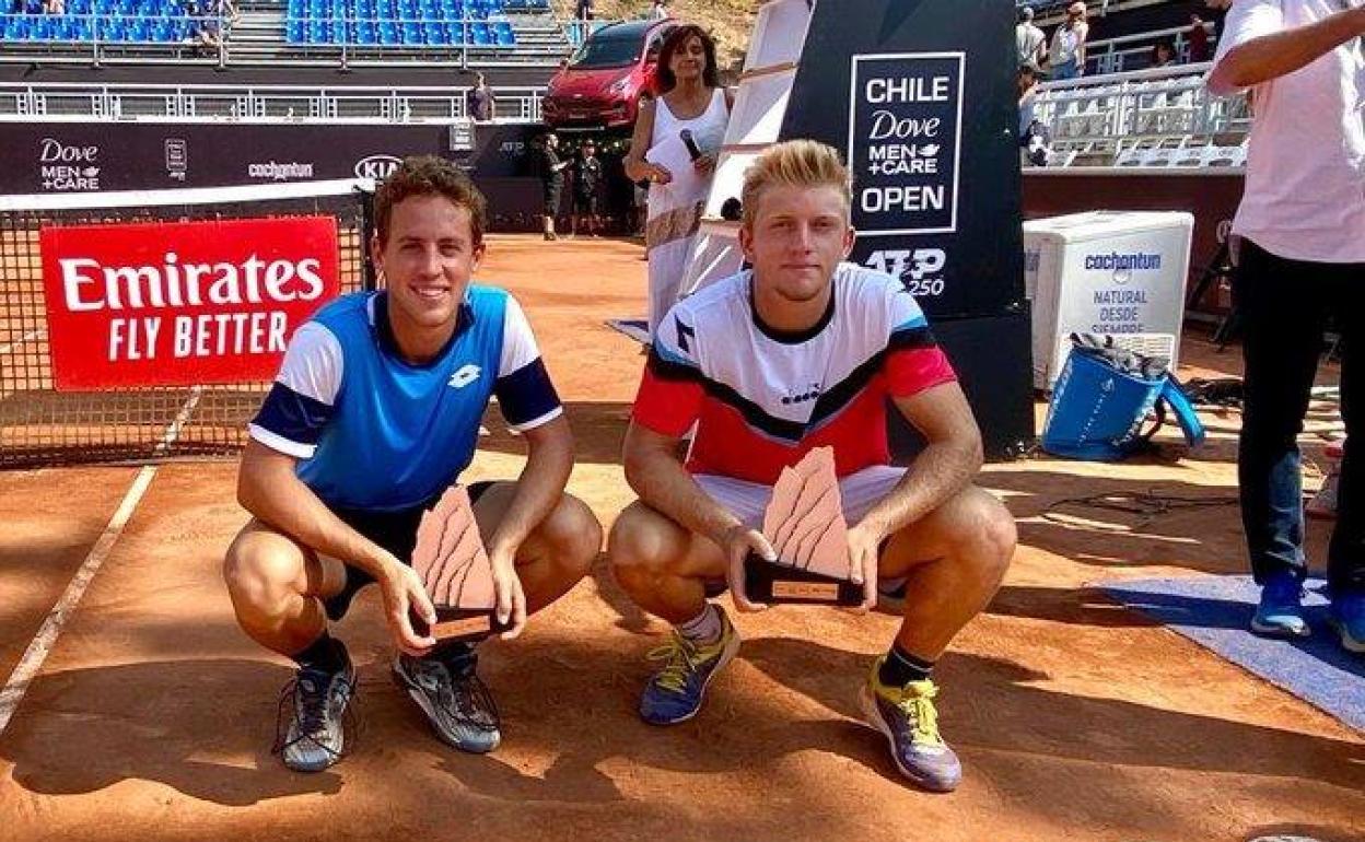 Carballés (izquierda) ganó el Open de Chile en dobles en su último partido oficial. 