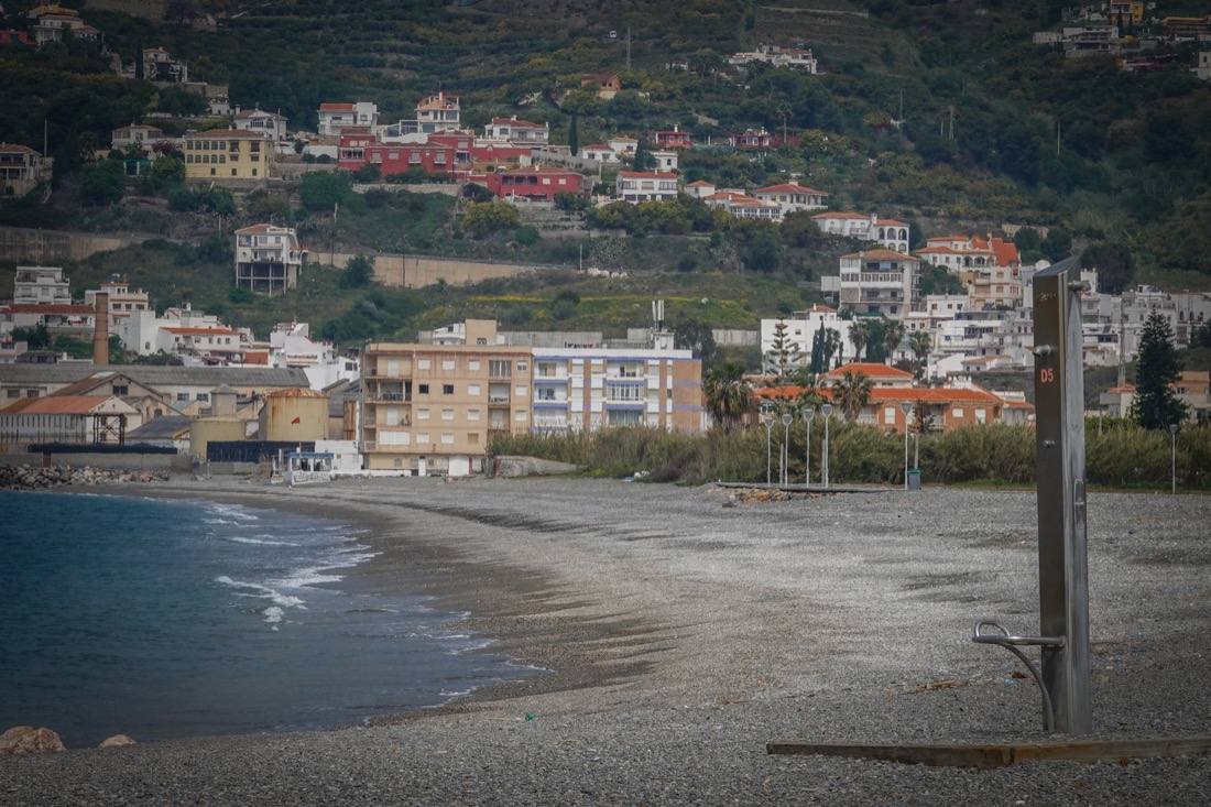 Inéditas estampas en este Sábado Santo en el litoral granadino