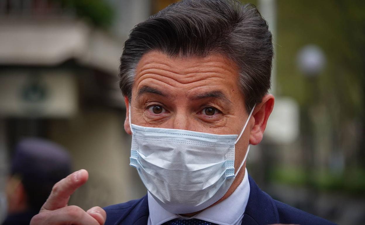 El alcalde de Granada, Luis Salvador, hace unos días en la recepción a la Legión.