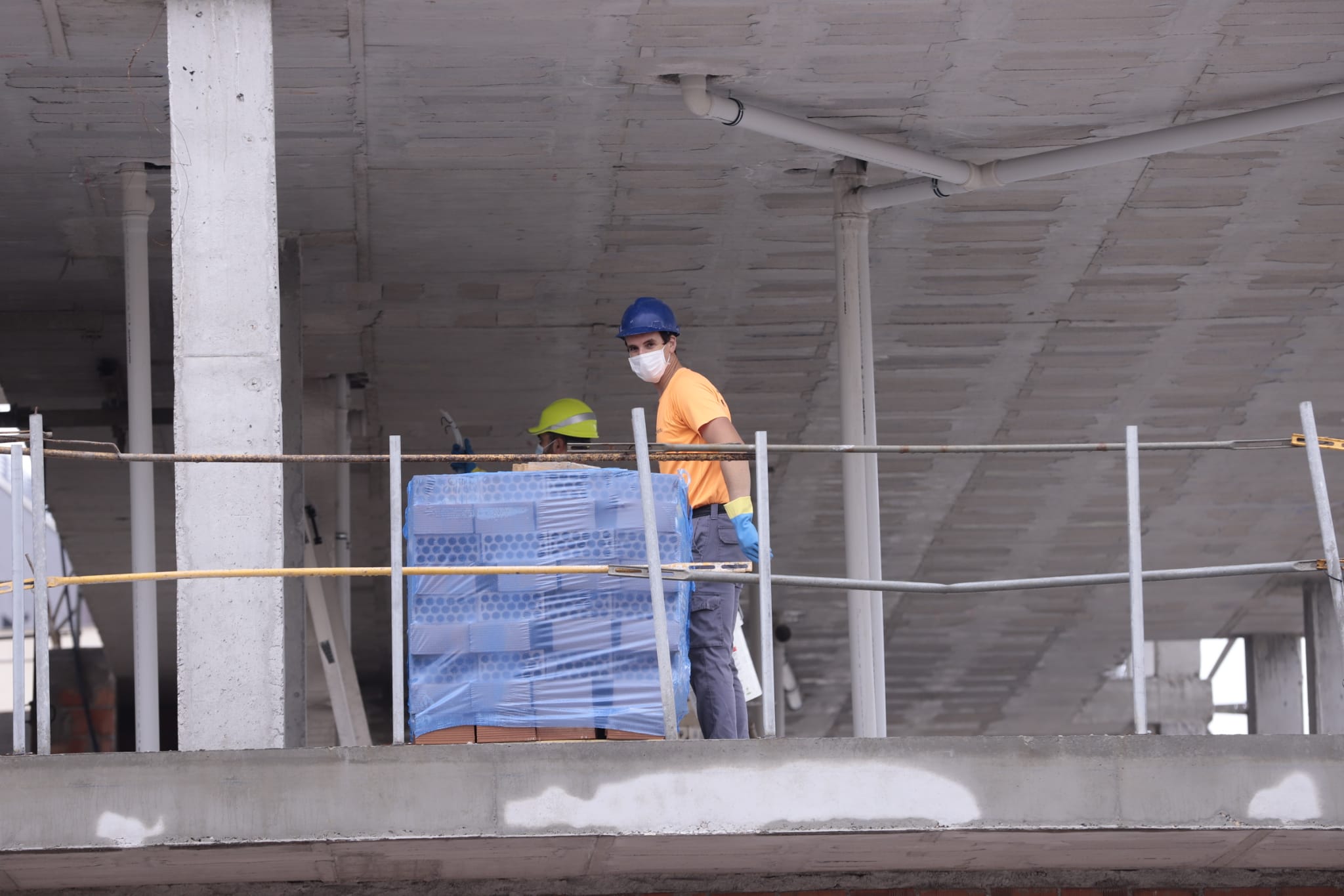 Así se está viviendo en las calles la vuelta al trabajo de construcción e industria