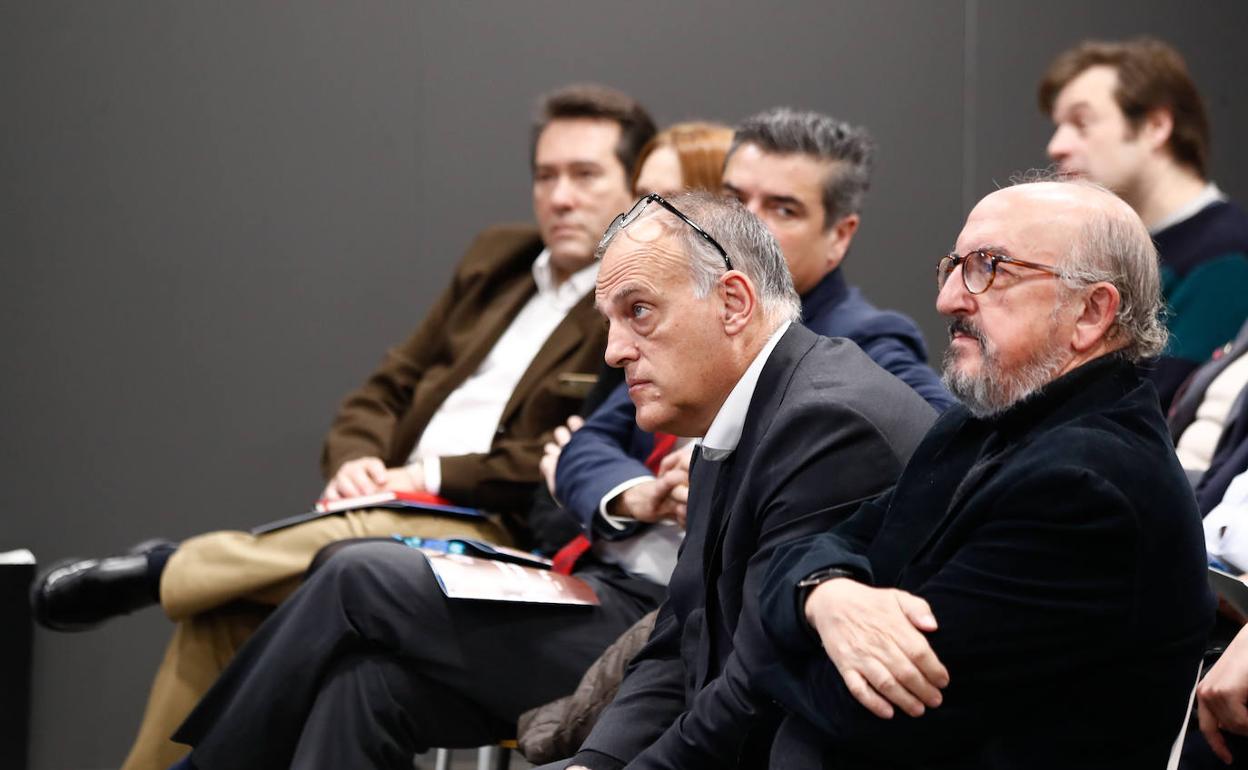 Javier Tebas, junto a Jaume Roures, de Mediapro. 