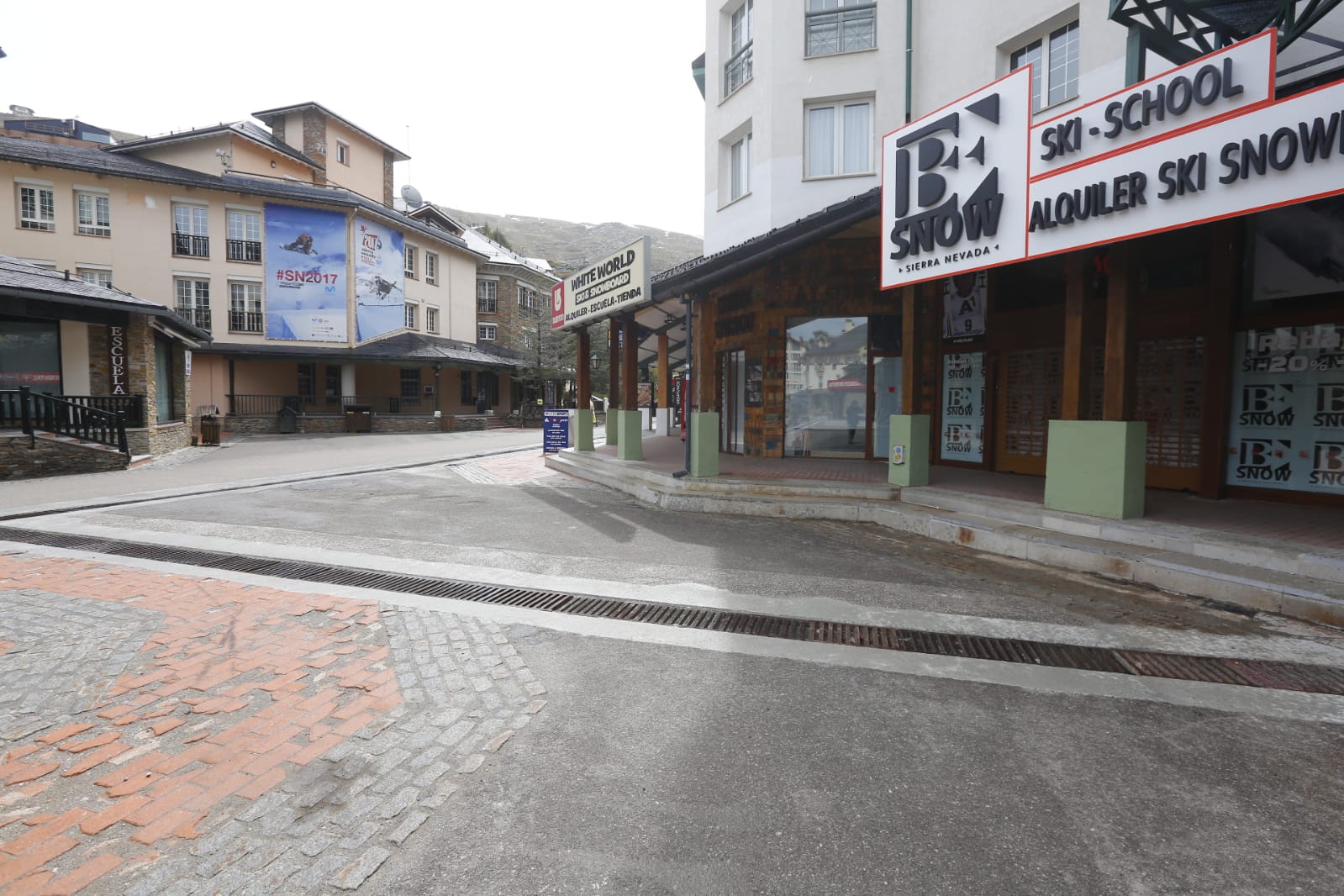 El aspecto de la zona dista mucho de ser el habitual. Sin embargo, ha recibido varios visitantes inesperados durante el estado de alarma