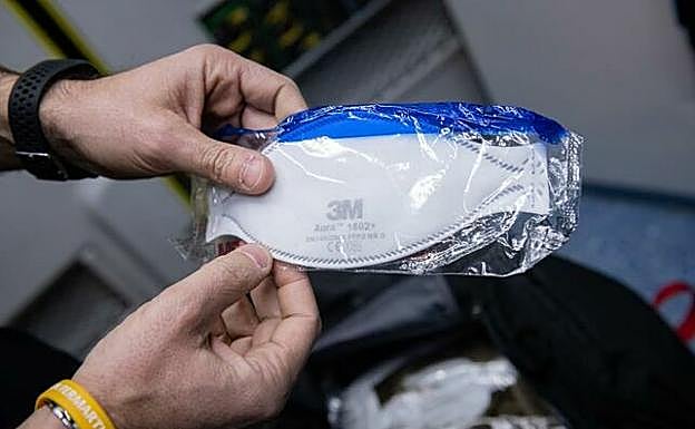 El Gobierno baja el IVA al material sanitario, libros electrónicos y prensa online