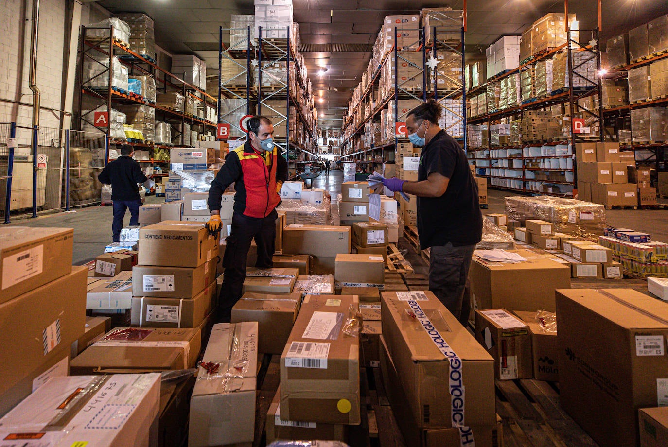 La Brigada Logística es una unidad del Ejército de Tierra que, en base a las seis agrupaciones con que cuenta, está apoyando, en la Operación Balmis