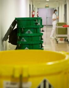 Imagen secundaria 2 - Desde el laboratorio de microbiología del PTS se da servicio a toda la zona sur de la capital y de la provincia de Granada