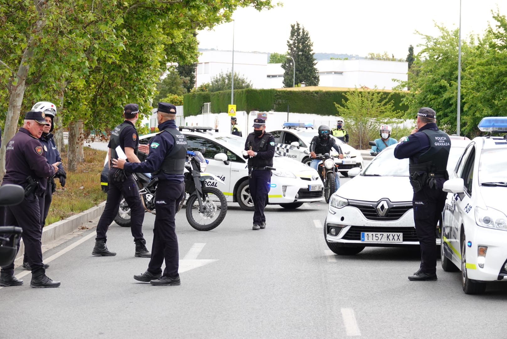 Policía y Guardia Civil refuerzan su presencia para evitar desplazamientos no justificados