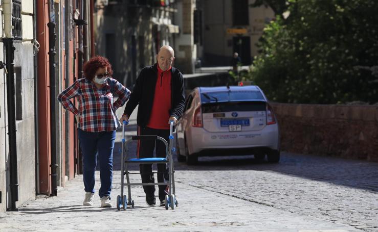Los mayores también encuentran su espacio en Granada