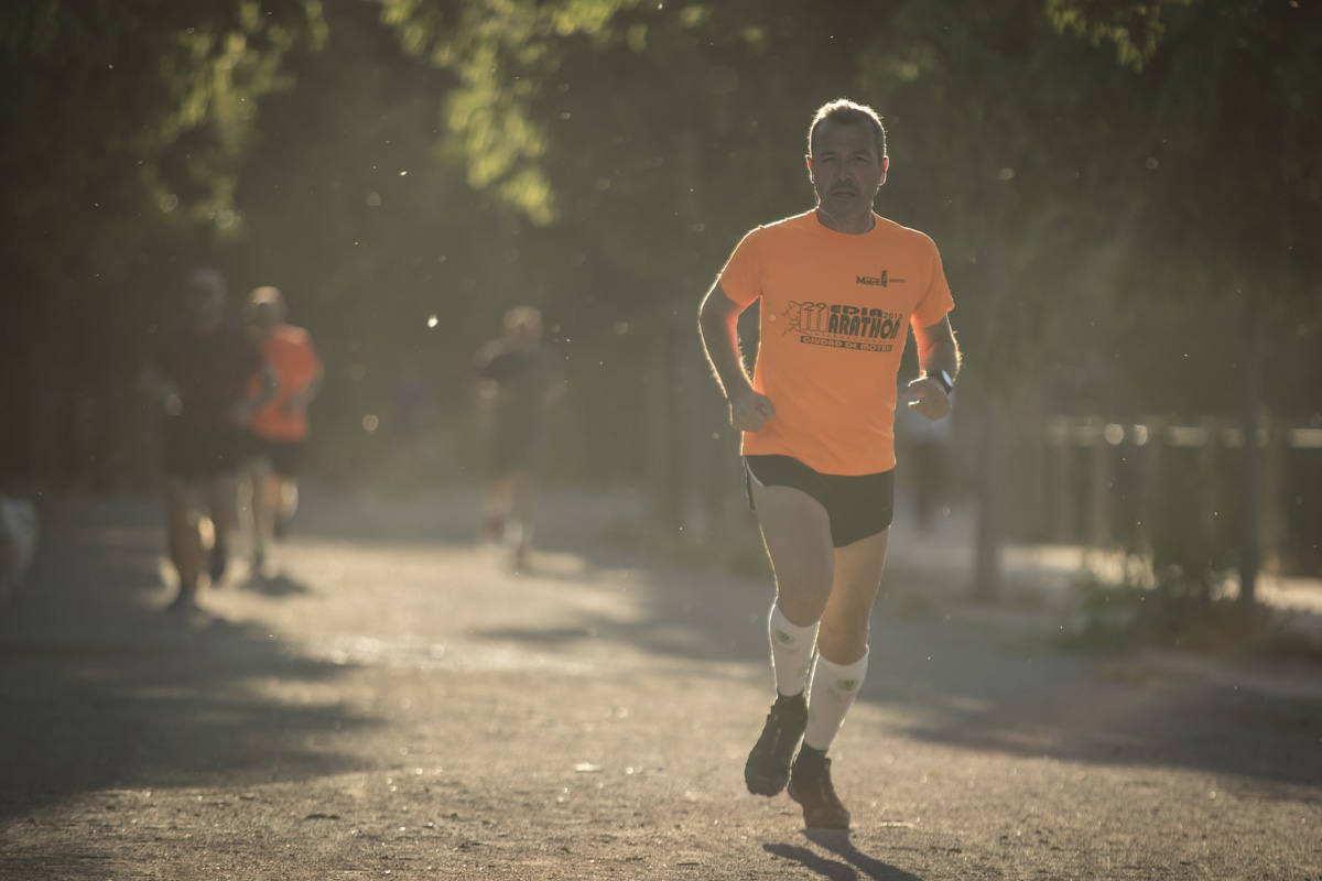 Las calles de la ciudad se han llenado de ciudadanos que han salido a las calles y plazas a partir de las 20.00 horas 