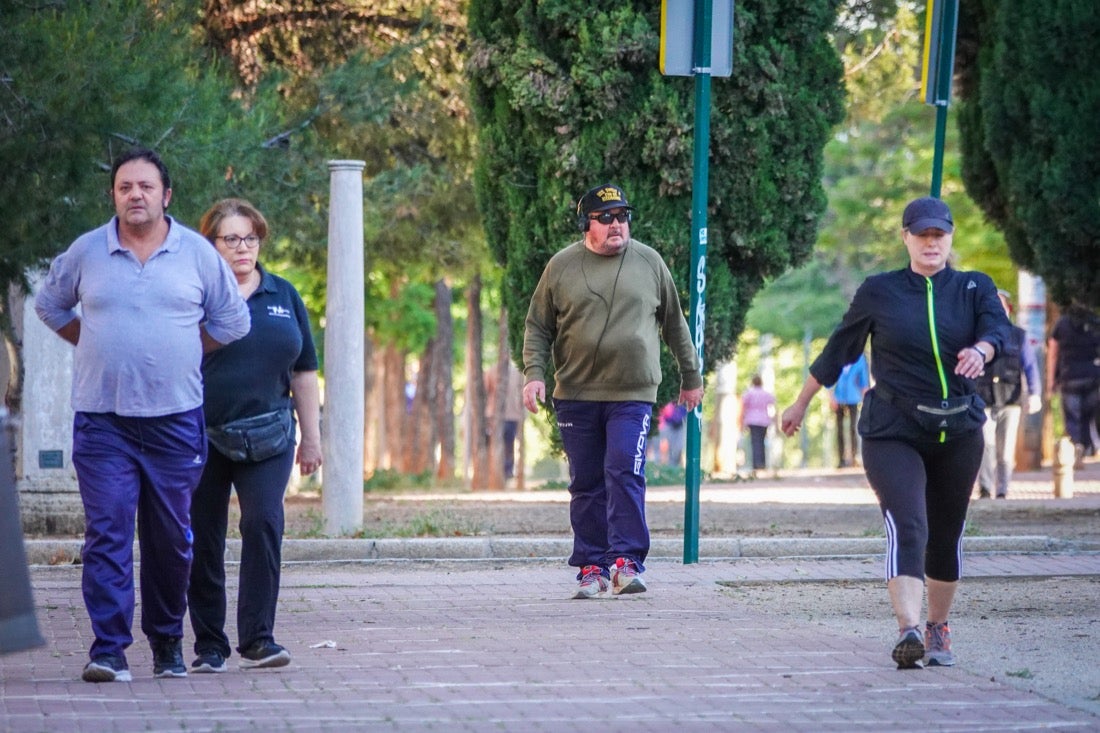 La capital comienza poco a poco a recuperar la normalidad con salidas en los horarios establecidos 