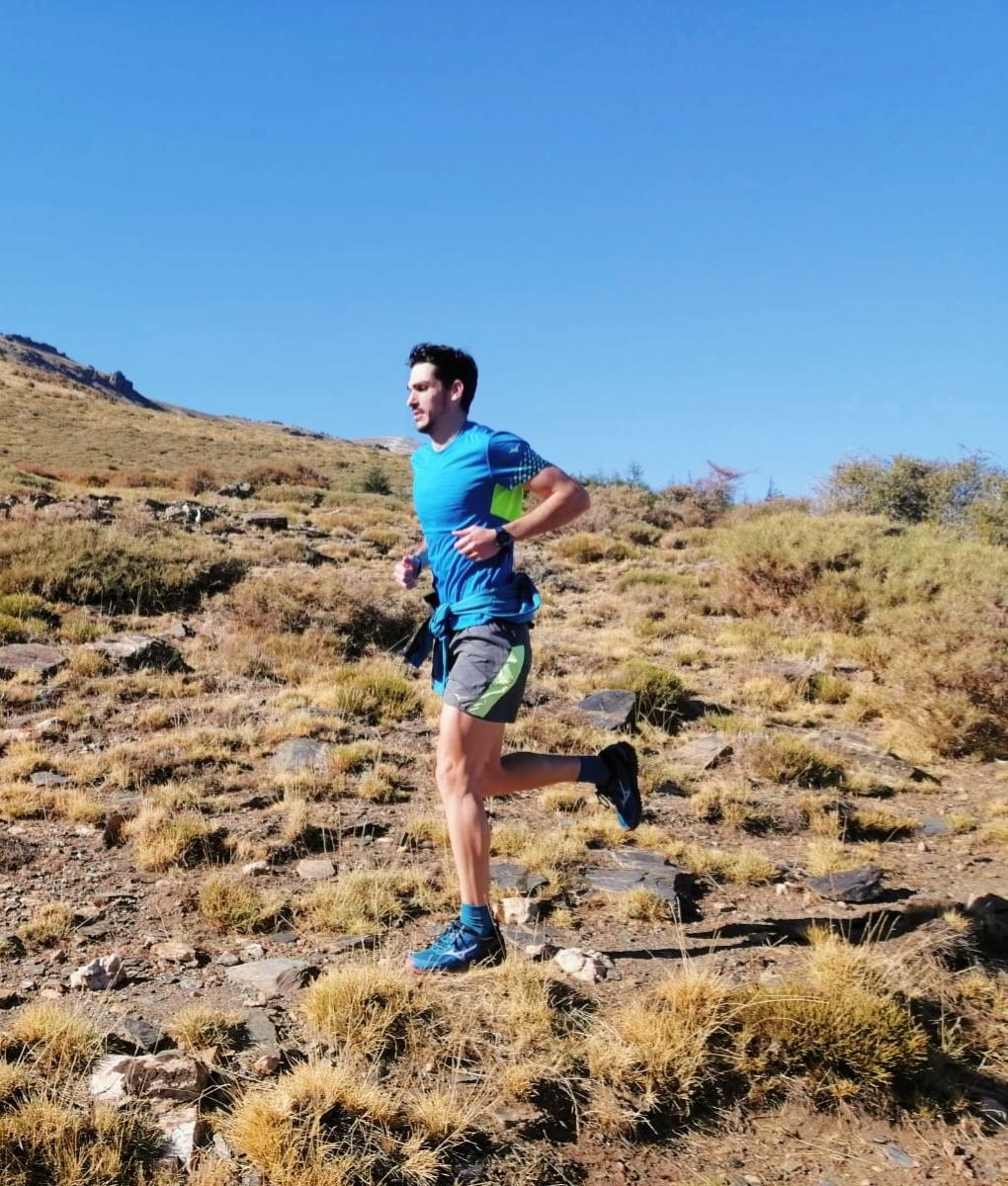 Los deportistas granadinos ya pueden ejercitarse fuera de casa.