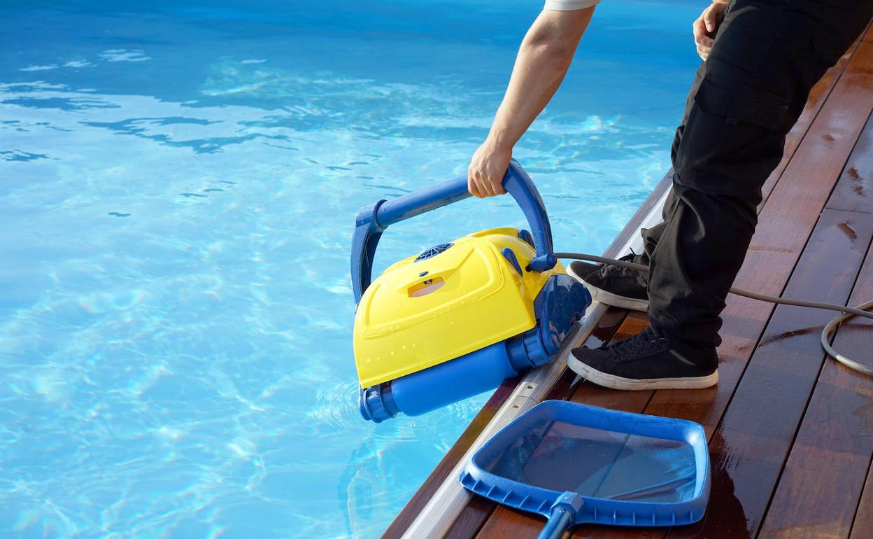 Así sobrevive el coronavirus en el agua según sea del mar, de una piscina o en los ríos