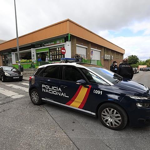 El hombre fue encontrado muerto el jueves en la calle Santiago Lozano, de Granada