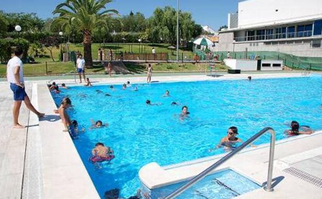 El Gobierno publica las normas para las piscinas en verano. 