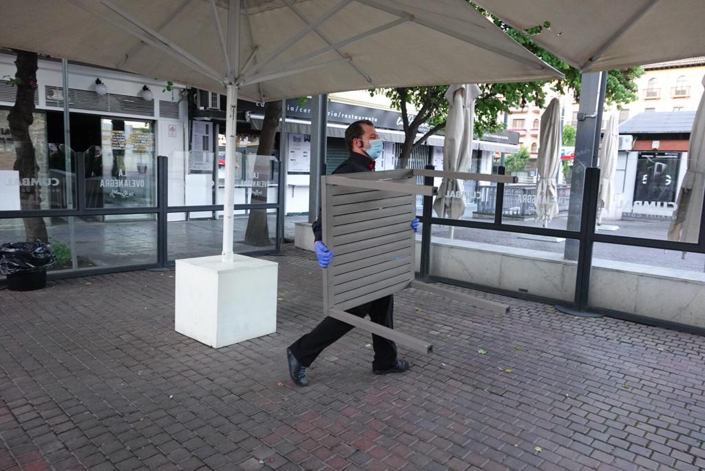 Fotos: Así se vive en Granada el primer día en la Fase 1