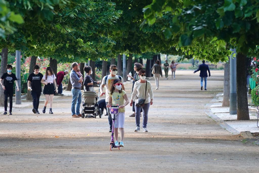 Fotos: Los granadinos disfrutan de los parques