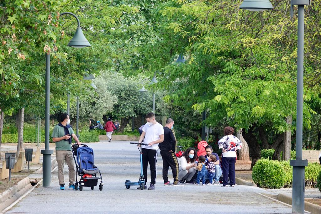Fotos: Los granadinos disfrutan de los parques